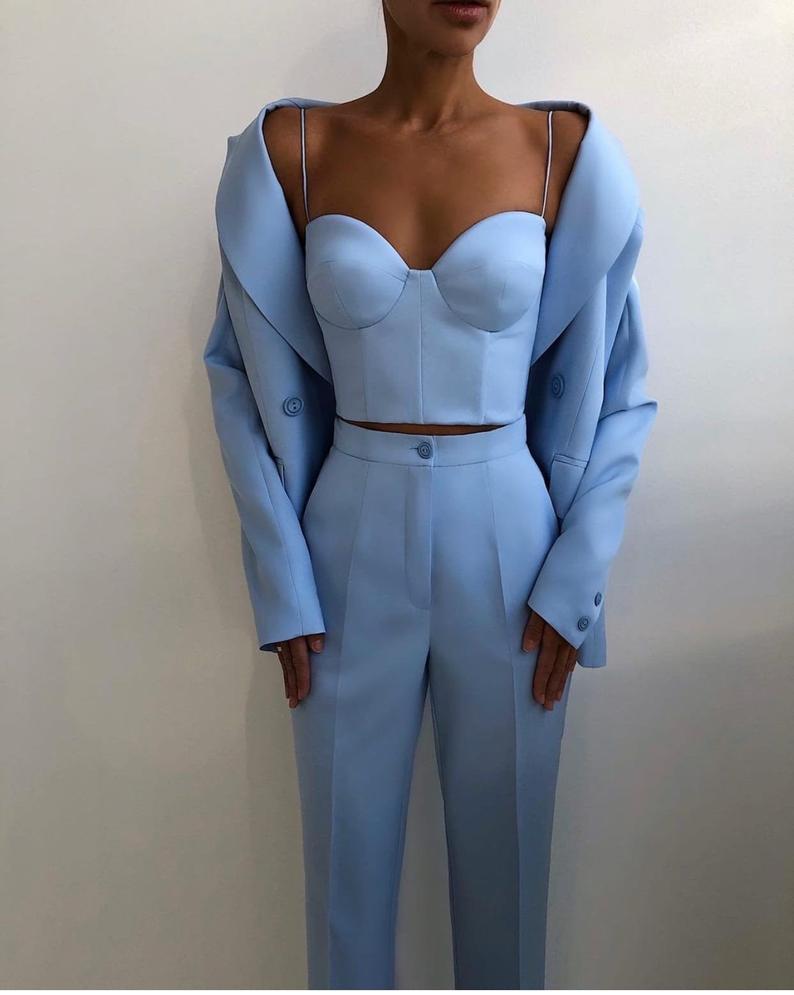 Tailleur FUGA – Règles Propres