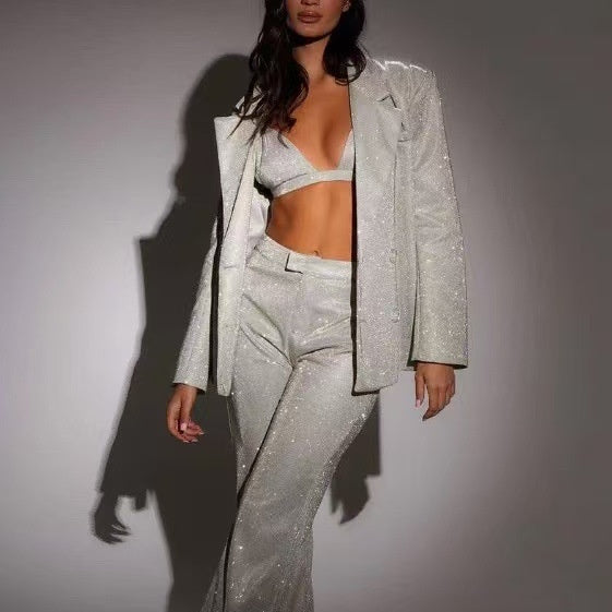 Tailleur FRISS – Audace Contrôlée