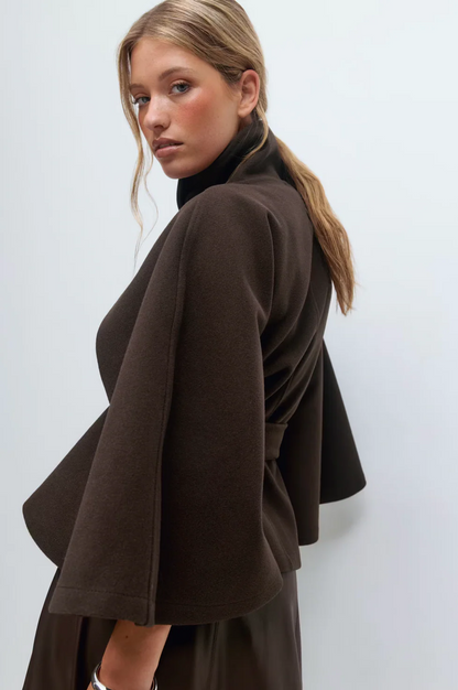 Manteau CYRVA – Sculpture Hivernale